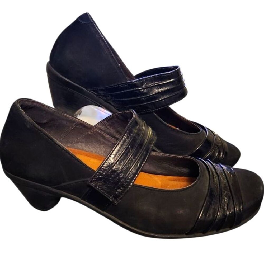 NAOT Black Suede Leather Mary Jane Chunky Heels Shoes Size 40 9.5